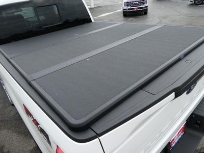 2022 Ford Super Duty F-350 SRW LARIAT 4WD Crew Cab 6.75' Box