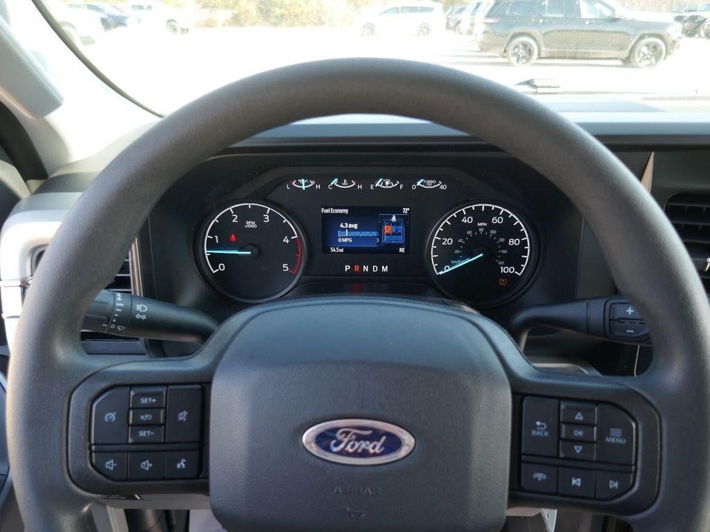 2026 Ford Super Duty F-350 SRW XL 4WD Crew Cab 8' Box