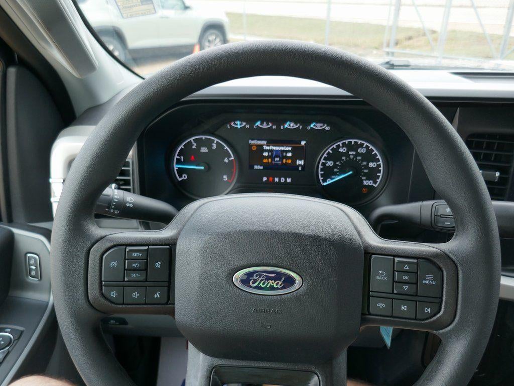 2026 Ford Super Duty F-350 SRW XL 4WD Crew Cab 8' Box