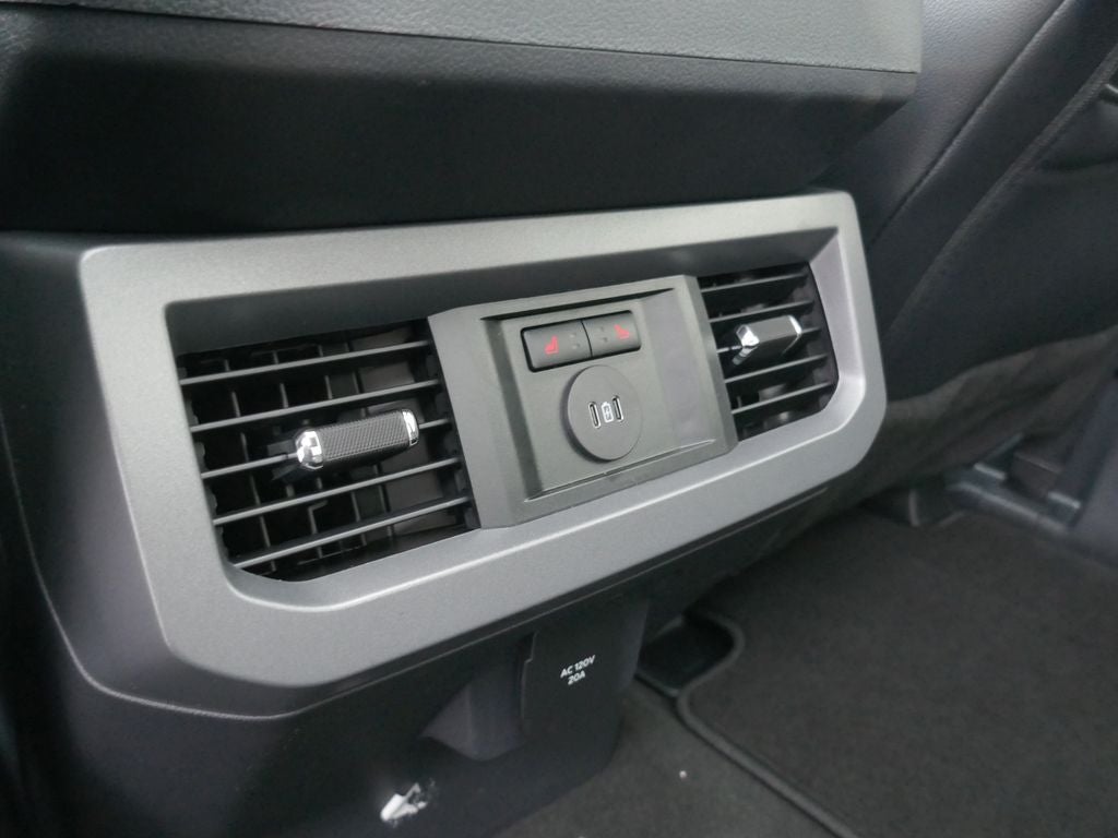 2026 Ford Super Duty F-350 SRW LARIAT 4WD Crew Cab 8' Box