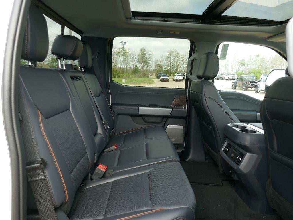 2026 Ford Super Duty F-350 SRW LARIAT 4WD Crew Cab 8' Box