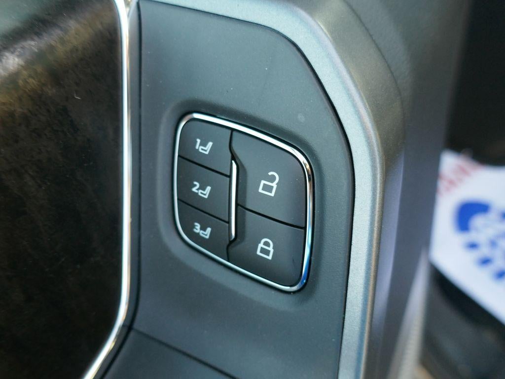 2026 Ford Super Duty F-350 SRW LARIAT 4WD Crew Cab 8' Box