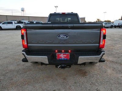 2027 Ford Super Duty F-350 DRW LARIAT 4WD Crew Cab 8' Box