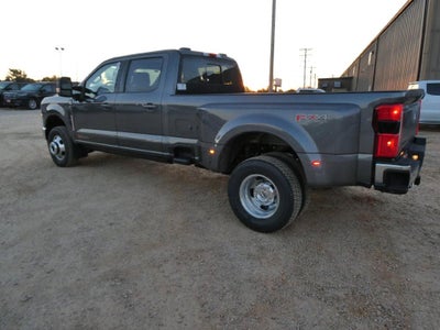 2027 Ford Super Duty F-350 DRW LARIAT 4WD Crew Cab 8' Box