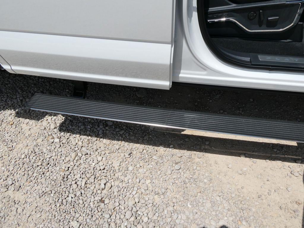 2026 Ford Super Duty F-350 DRW Platinum 4WD Crew Cab 8' Box