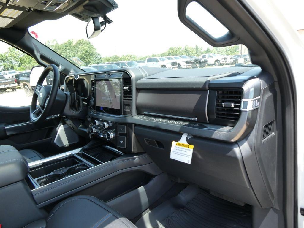 2026 Ford Super Duty F-350 DRW Platinum 4WD Crew Cab 8' Box