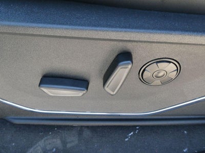 2026 Ford Super Duty F-350 DRW Platinum 4WD Crew Cab 8' Box