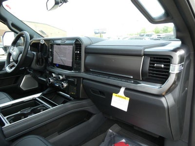 2026 Ford Super Duty F-350 DRW Platinum 4WD Crew Cab 8' Box