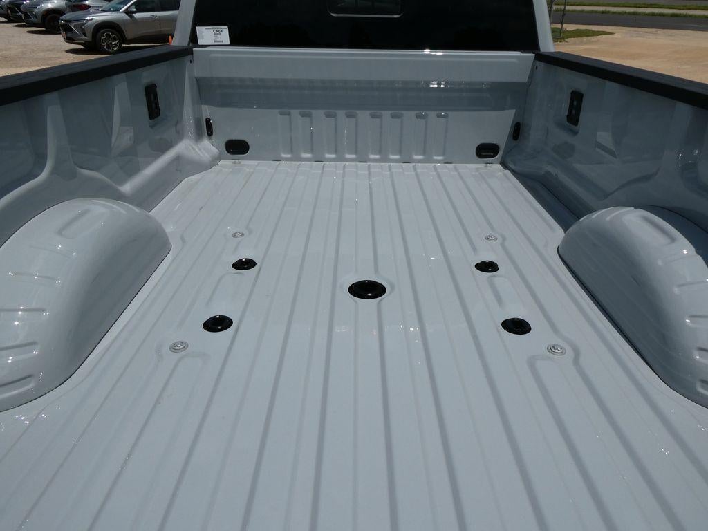 2026 Ford Super Duty F-350 DRW Platinum 4WD Crew Cab 8' Box