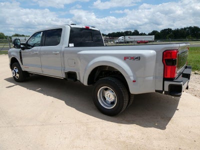 2026 Ford Super Duty F-350 DRW Platinum 4WD Crew Cab 8' Box
