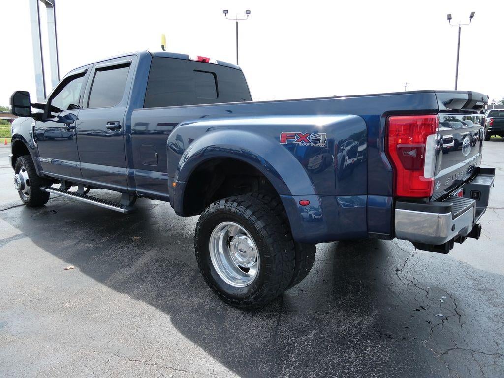 2017 Ford Super Duty F-350 DRW Lariat 4WD Crew Cab 8' Box