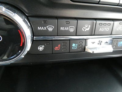 2027 Ford Super Duty F-450 DRW LARIAT 4WD Crew Cab 8' Box