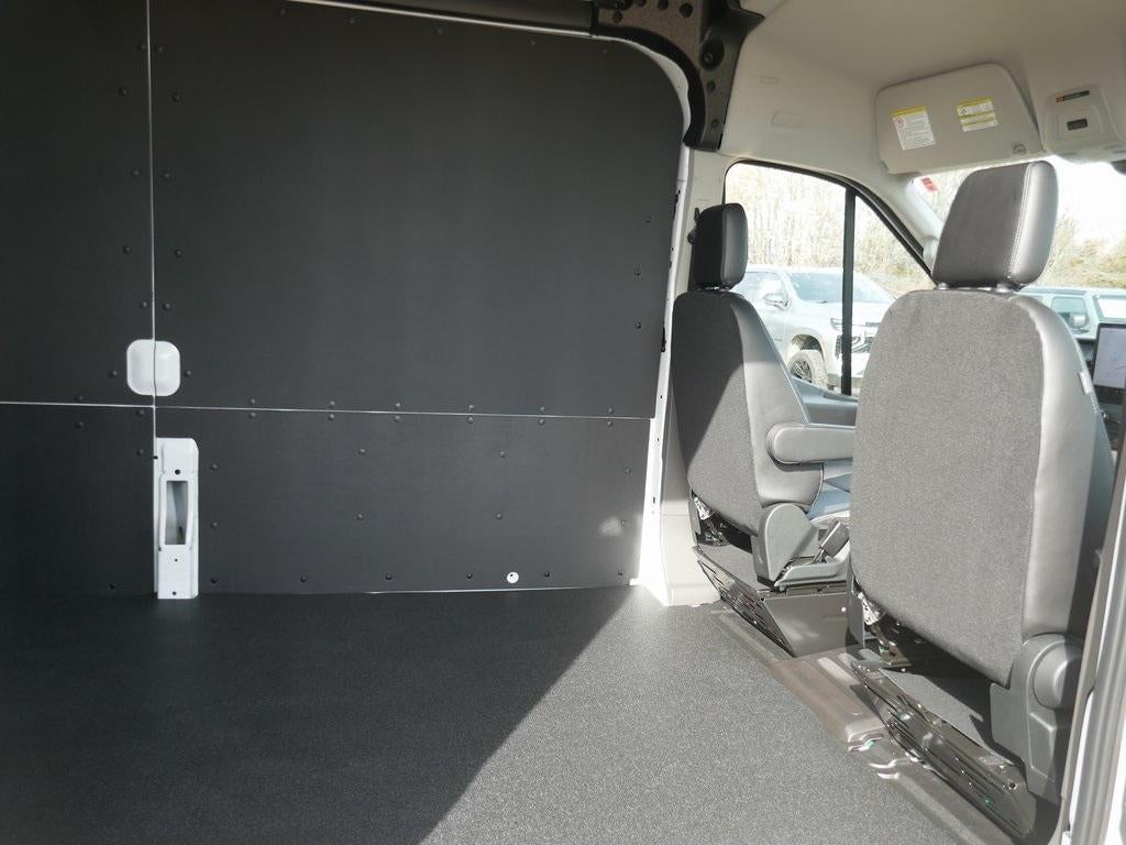 2026 Ford Transit Cargo Van T-250 148" Med Rf 9150 GVWR RWD