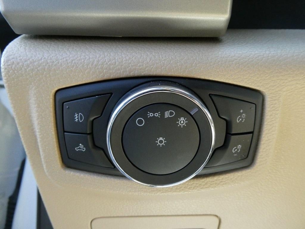 2020 Ford F-150 LARIAT 4WD SuperCrew 5.5' Box