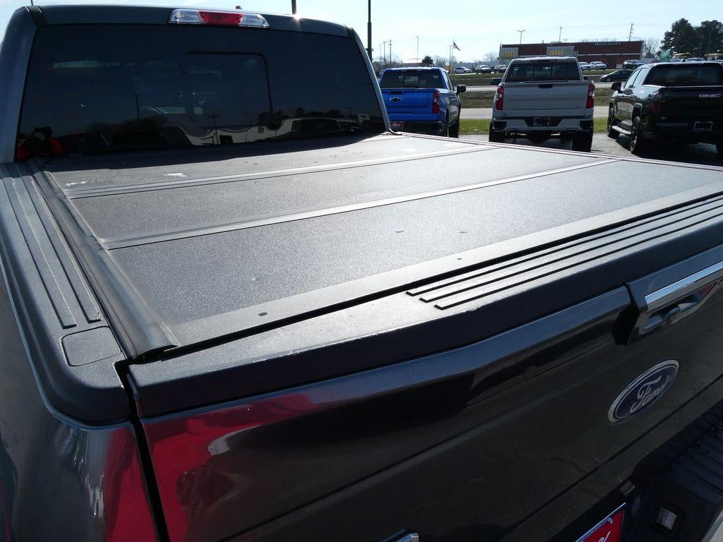 2017 Ford F-150 Lariat 4WD SuperCrew 5.5' Box