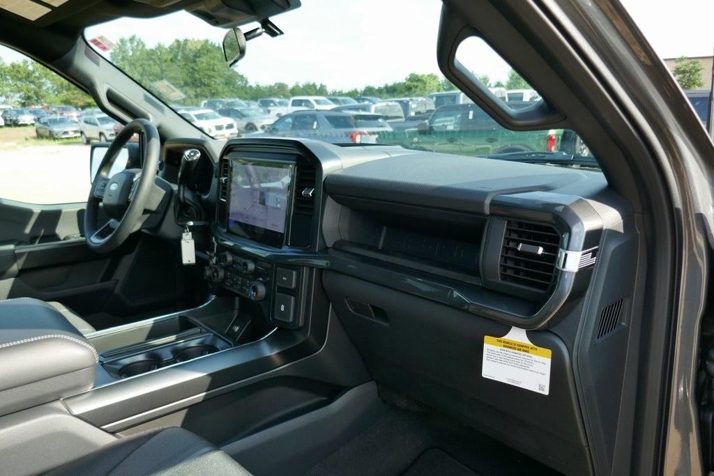 2025 Ford F-150 STX 4WD SuperCrew 5.5' Box