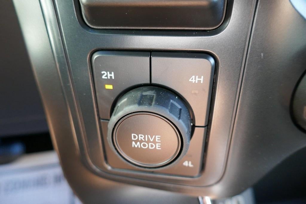 2025 Ford F-150 STX 4WD SuperCrew 5.5' Box