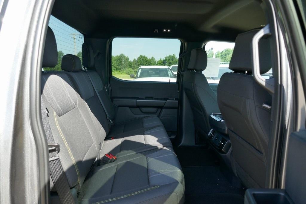 2025 Ford F-150 STX 4WD SuperCrew 5.5' Box