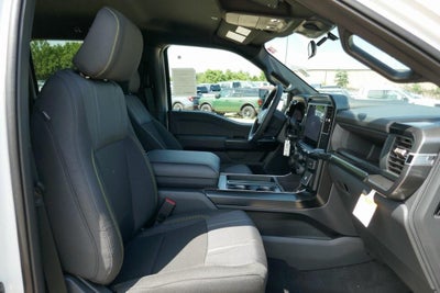 2025 Ford F-150 STX 4WD SuperCrew 5.5' Box