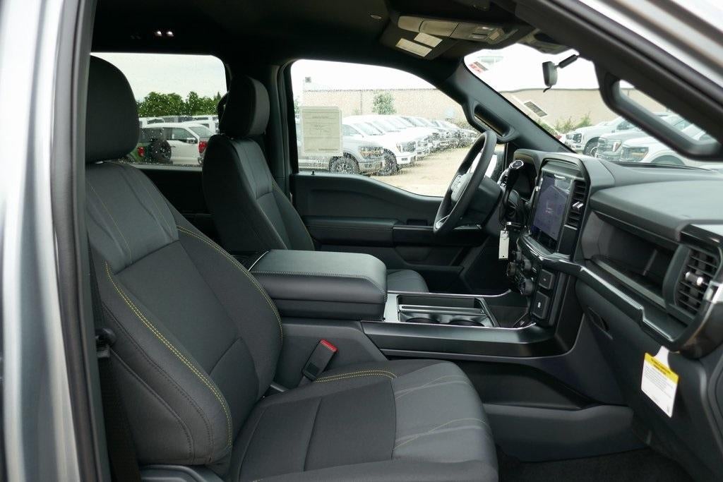 2025 Ford F-150 STX 4WD SuperCrew 5.5' Box