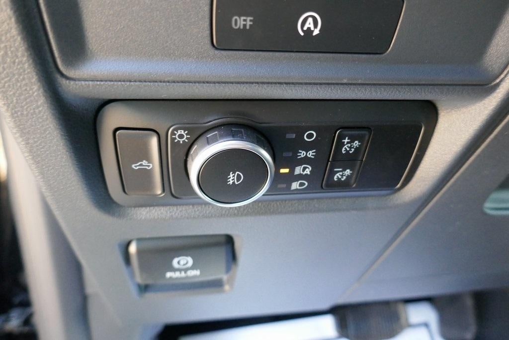 2025 Ford F-150 STX 4WD SuperCrew 5.5' Box