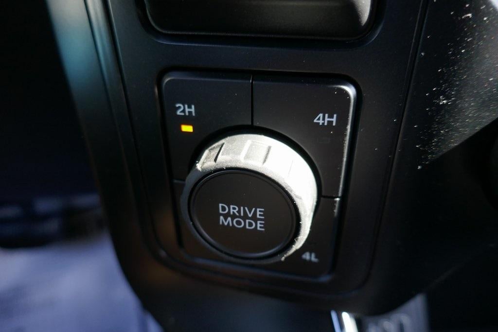 2025 Ford F-150 STX 4WD SuperCrew 5.5' Box