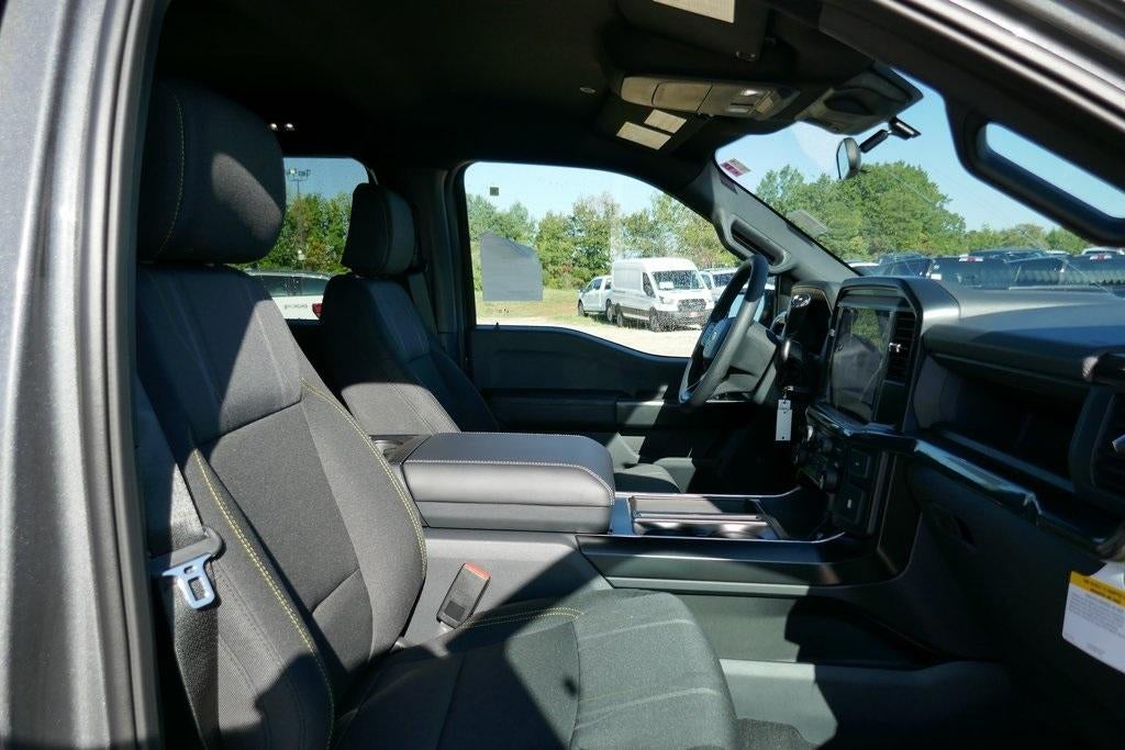 2025 Ford F-150 STX 4WD SuperCrew 5.5' Box