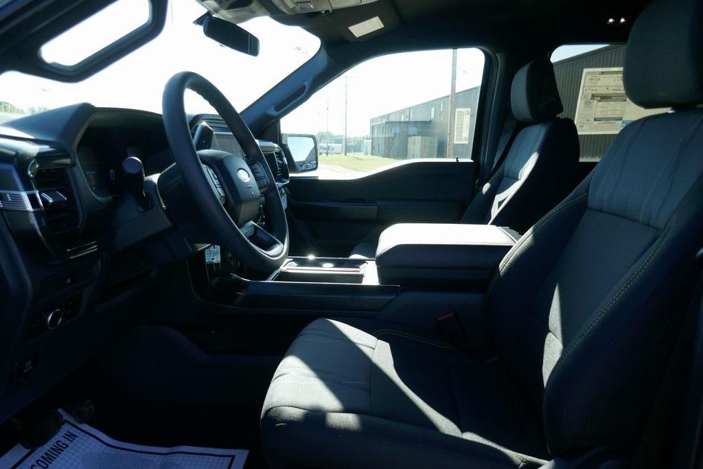 2025 Ford F-150 STX 4WD SuperCrew 5.5' Box