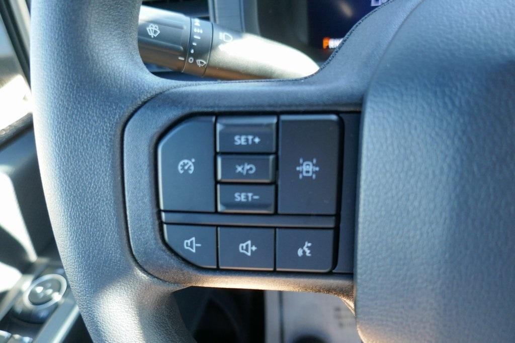 2025 Ford F-150 STX 4WD SuperCrew 5.5' Box