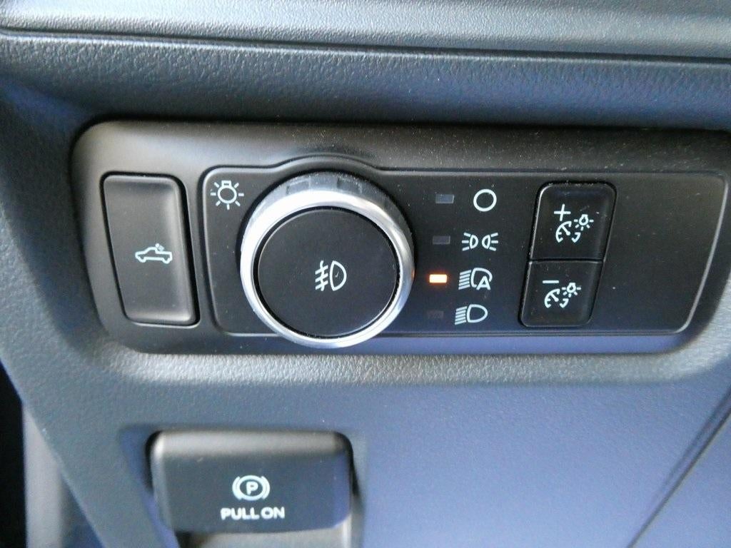 2025 Ford F-150 STX 4WD SuperCrew 5.5' Box