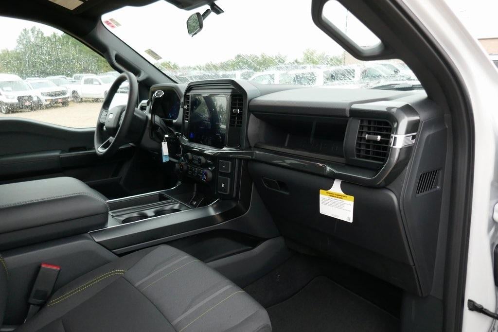 2025 Ford F-150 STX 4WD SuperCrew 5.5' Box