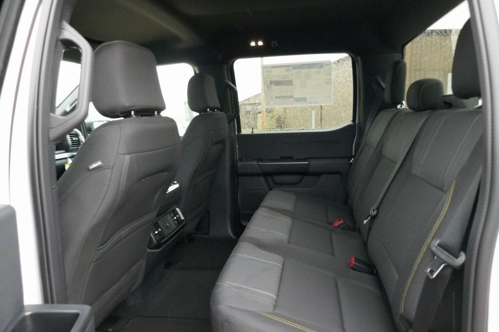 2025 Ford F-150 STX 4WD SuperCrew 5.5' Box