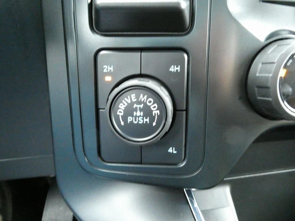 2025 Ford F-150 STX 4WD SuperCrew 5.5' Box