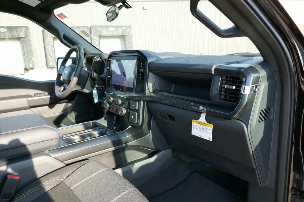 2025 Ford F-150 STX 4WD SuperCrew 5.5' Box