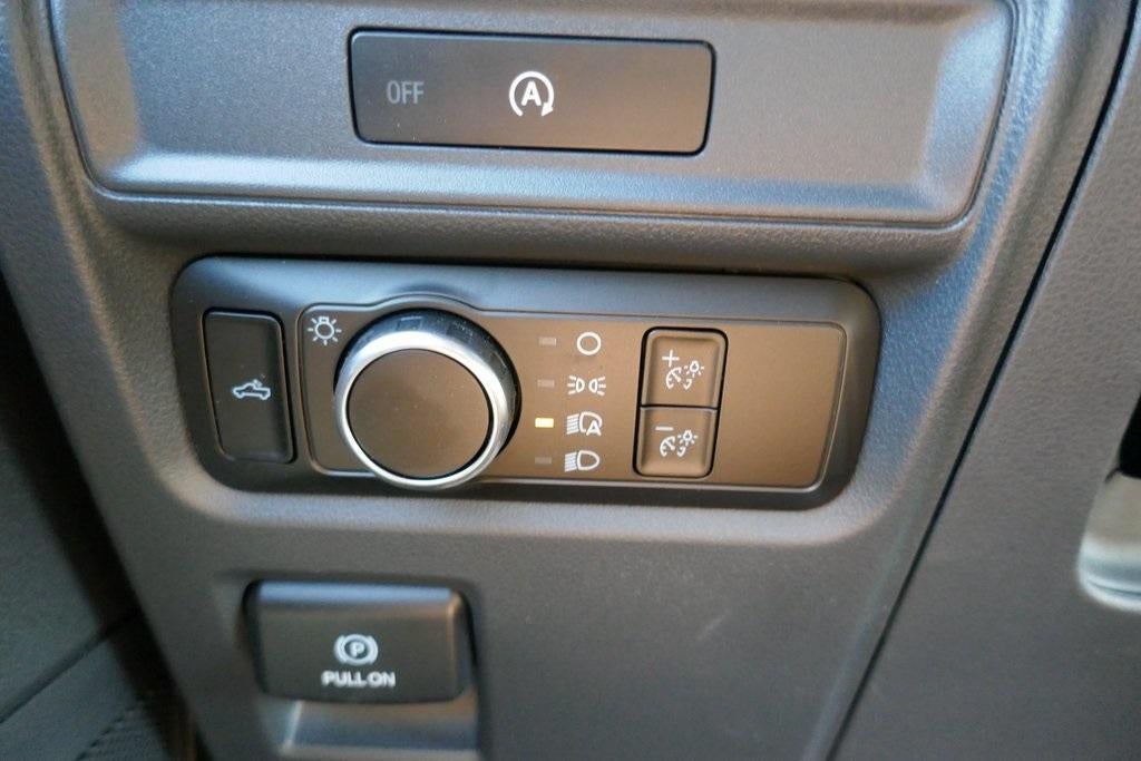 2025 Ford F-150 STX 4WD SuperCrew 5.5' Box