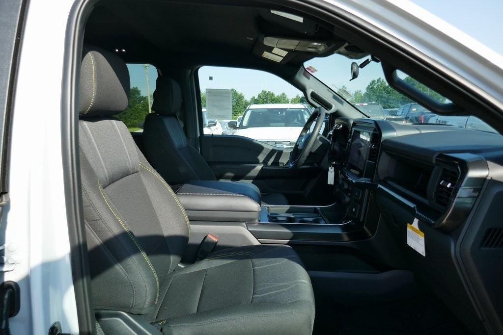 2025 Ford F-150 STX 4WD SuperCrew 5.5' Box