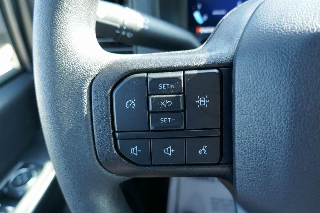 2025 Ford F-150 STX 4WD SuperCrew 5.5' Box