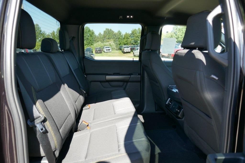 2025 Ford F-150 STX 4WD SuperCrew 5.5' Box