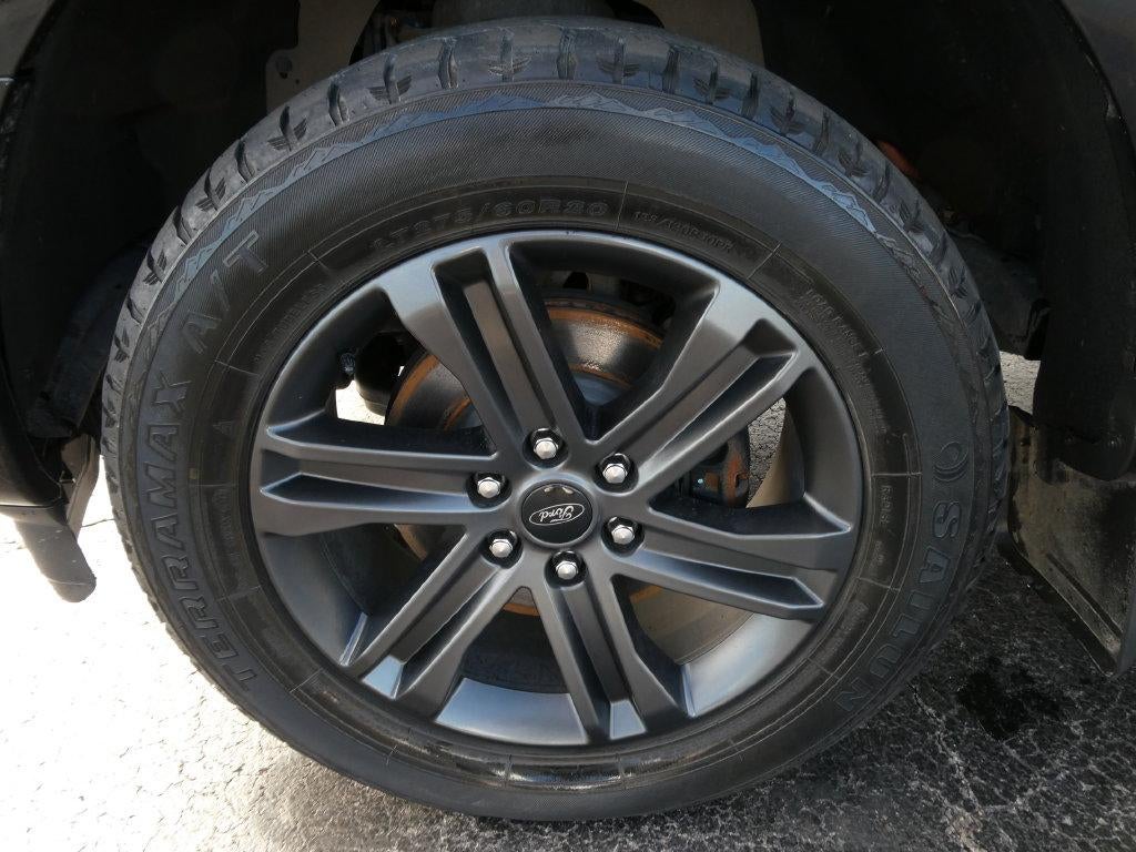 2022 Ford F-150 LARIAT 4WD SuperCrew 5.5' Box