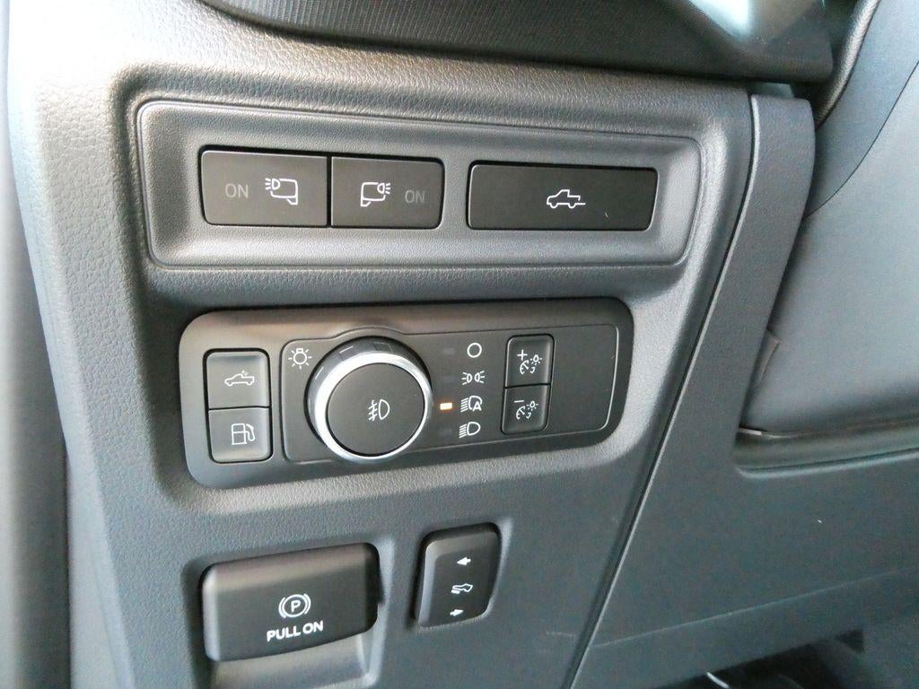 2023 Ford F-150 Platinum 4WD SuperCrew 5.5' Box