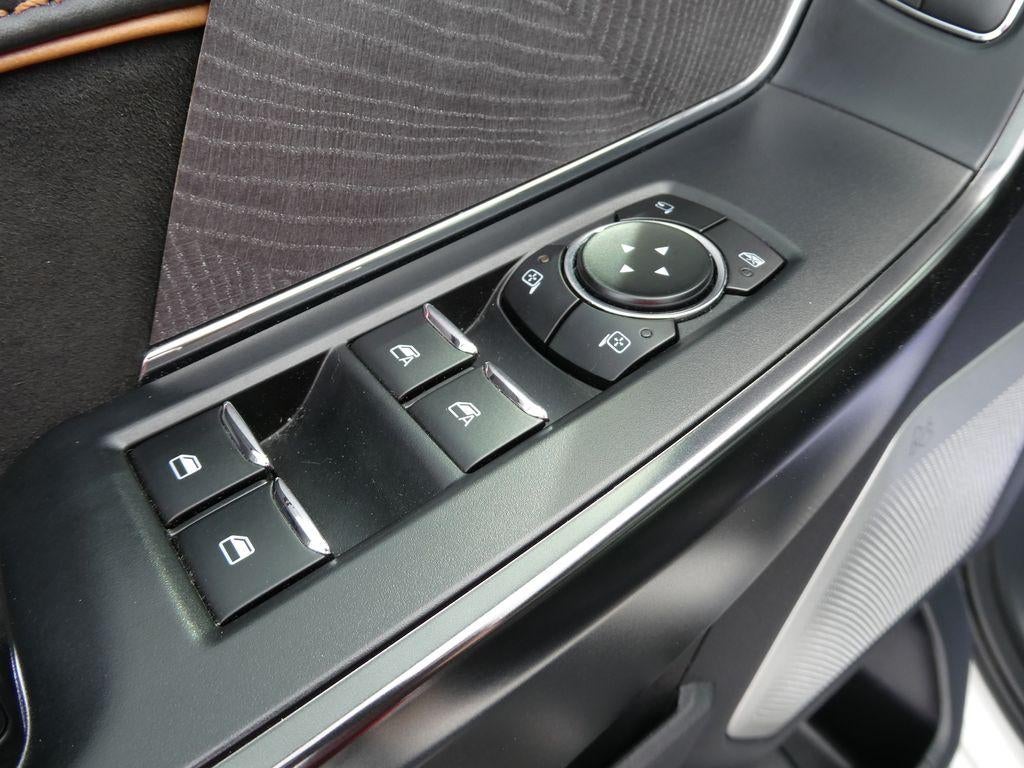 2023 Ford F-150 Platinum 4WD SuperCrew 5.5' Box