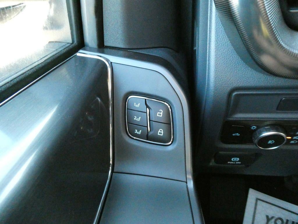 2026 Ford F-150 LARIAT 4WD SuperCrew 5.5' Box