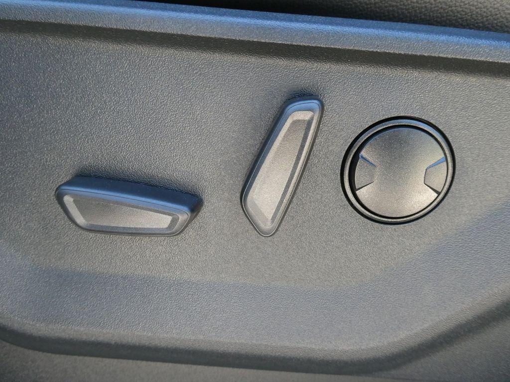 2026 Ford F-150 LARIAT 4WD SuperCrew 5.5' Box