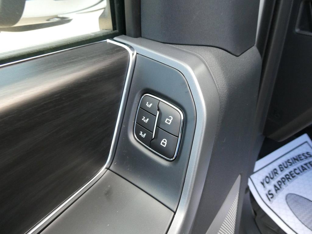 2026 Ford F-150 LARIAT 4WD SuperCrew 5.5' Box