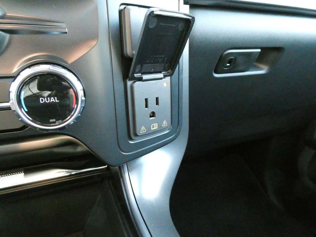 2026 Ford F-150 LARIAT 4WD SuperCrew 5.5' Box
