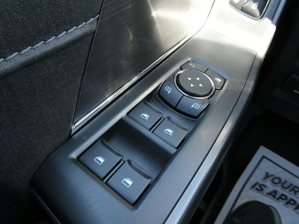 2026 Ford F-150 LARIAT 4WD SuperCrew 5.5' Box