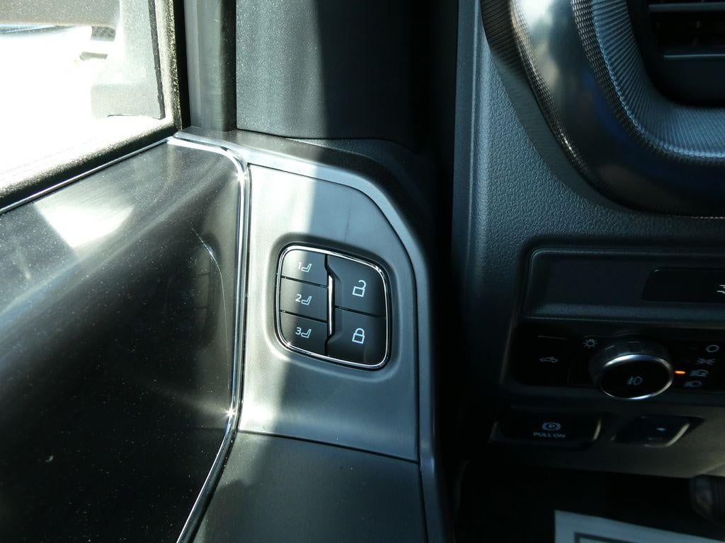 2026 Ford F-150 LARIAT 4WD SuperCrew 5.5' Box