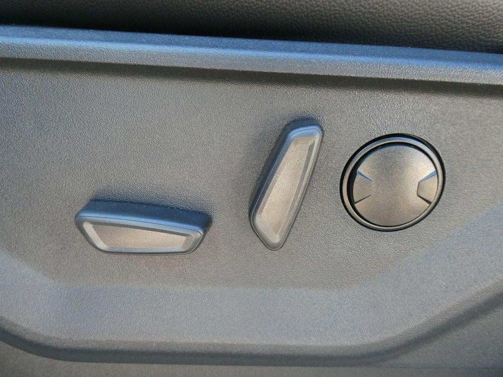 2026 Ford F-150 LARIAT 4WD SuperCrew 5.5' Box