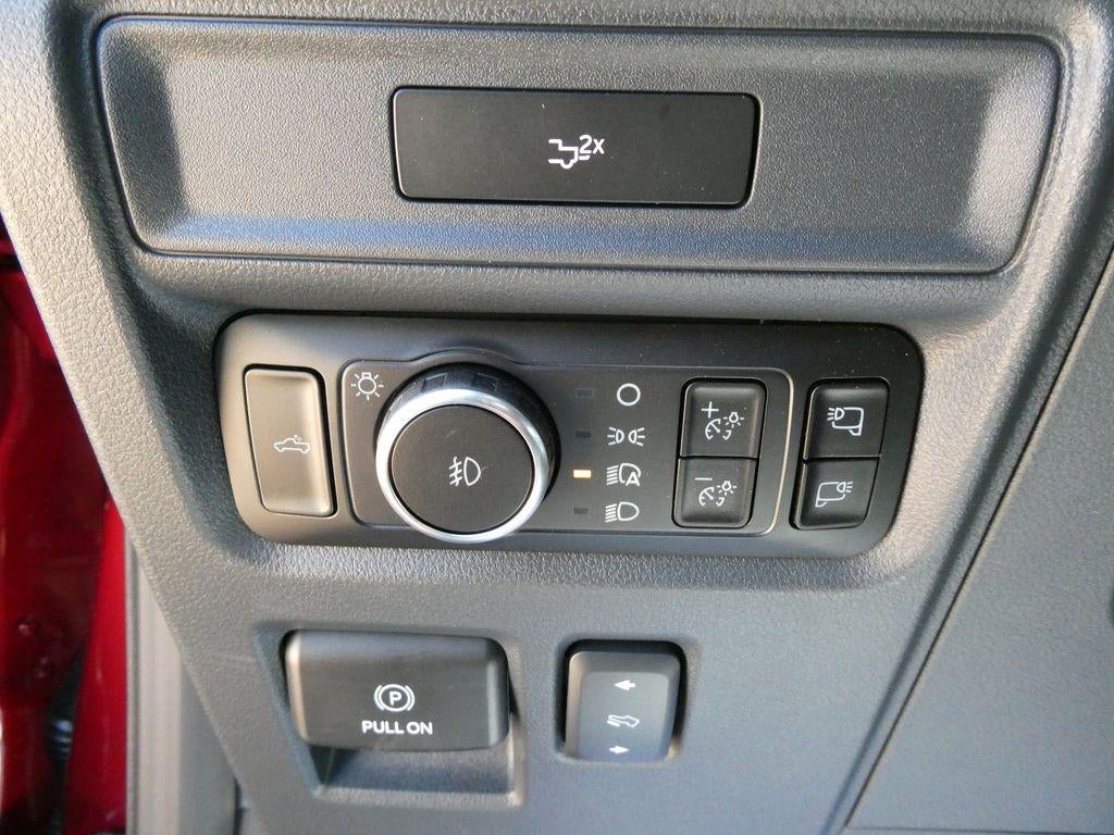 2026 Ford F-150 LARIAT 4WD SuperCrew 5.5' Box
