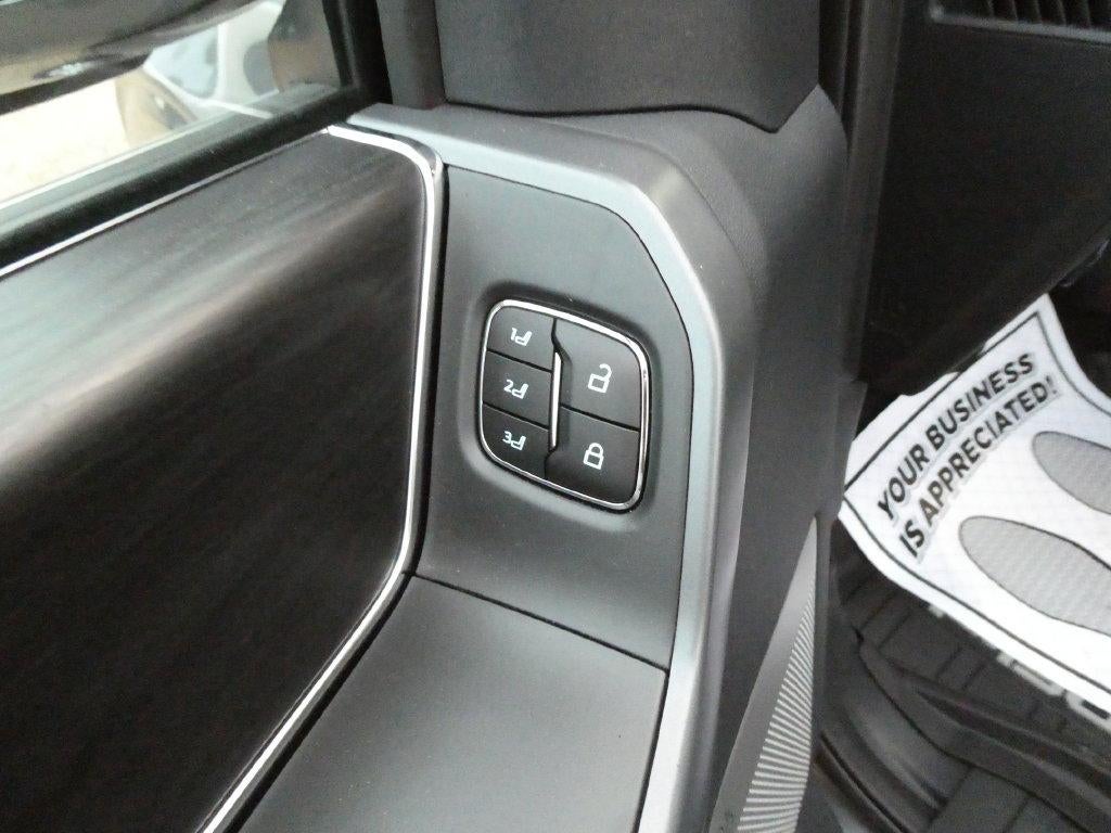 2026 Ford F-150 LARIAT 4WD SuperCrew 5.5' Box